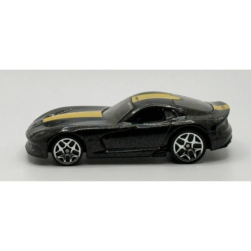 Hot Wheels Multipack Exclusive Dodge SRT Viper‎ Black/Yellow w/Chrome 2013